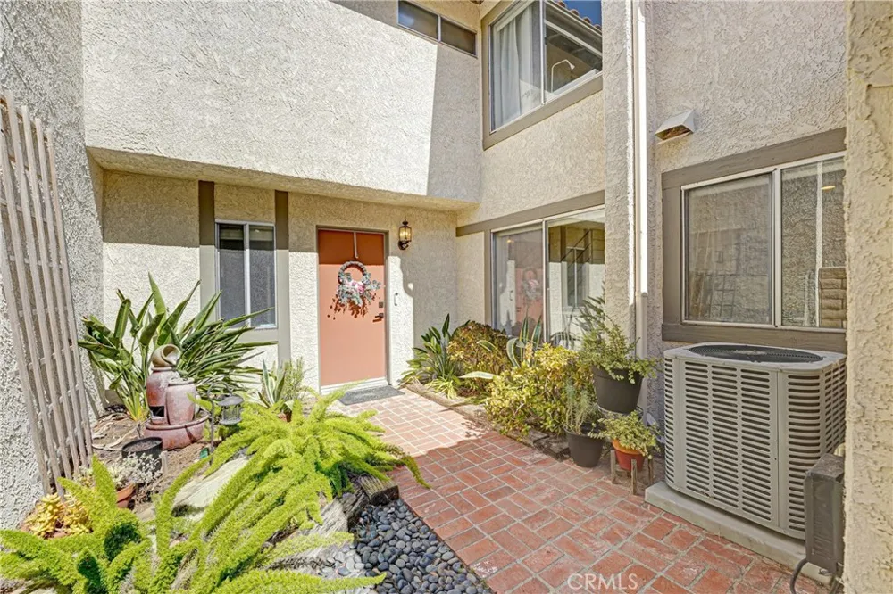 11621 Tampa Avenue #194 Porter Ranch, CA 91326