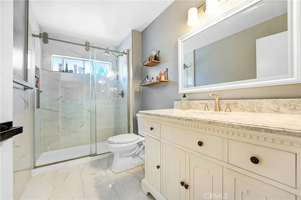 11621 Tampa Avenue #194 Porter Ranch, CA 91326