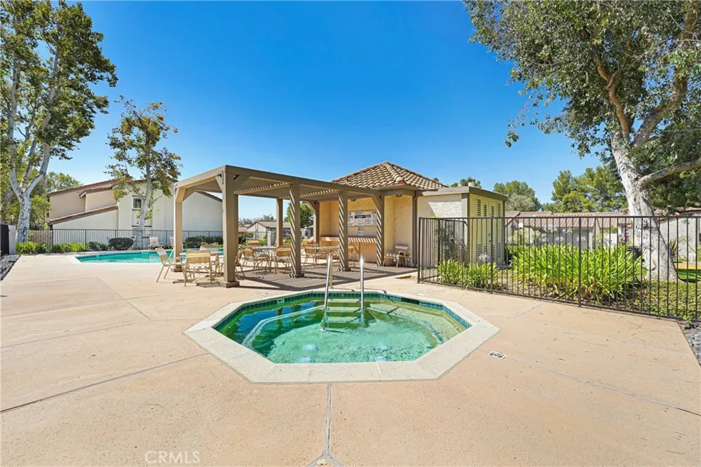 11621 Tampa Avenue #194 Porter Ranch, CA 91326