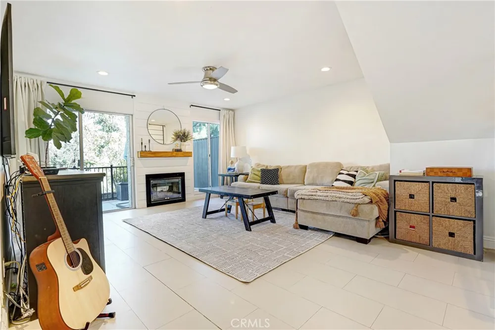 11621 Tampa Avenue #194 Porter Ranch, CA 91326