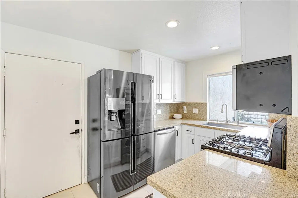 11621 Tampa Avenue #194 Porter Ranch, CA 91326