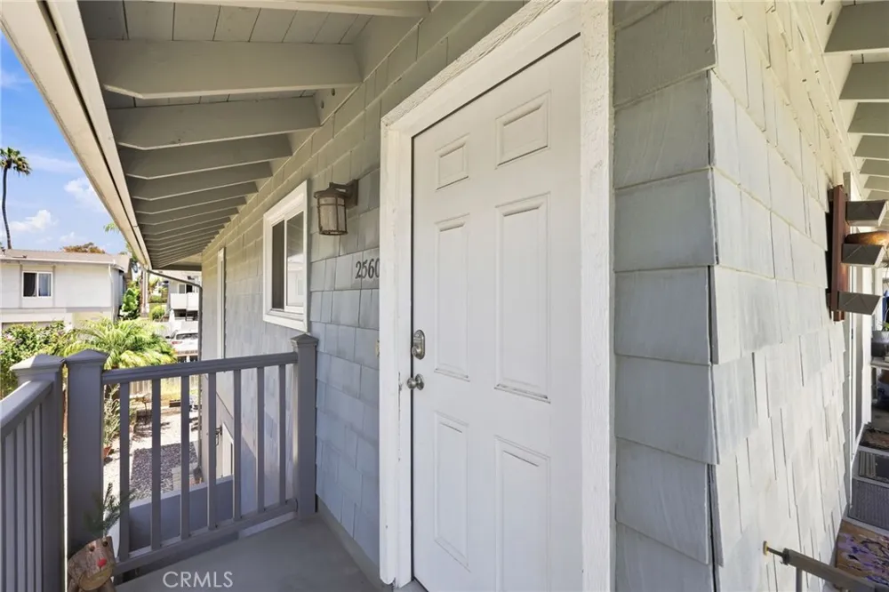 2558 Seahorse Avenue Ventura, CA 93001
