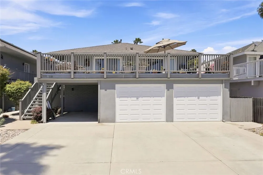 2558 Seahorse Avenue Ventura, CA 93001