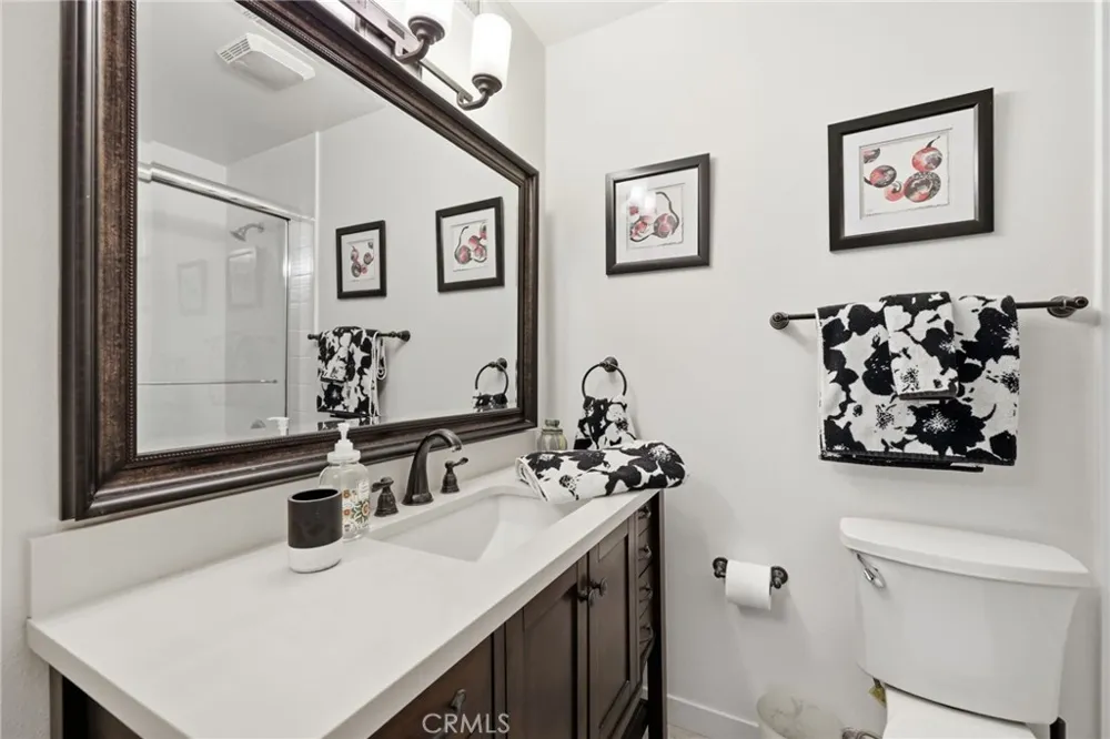 2558 Seahorse Avenue Ventura, CA 93001