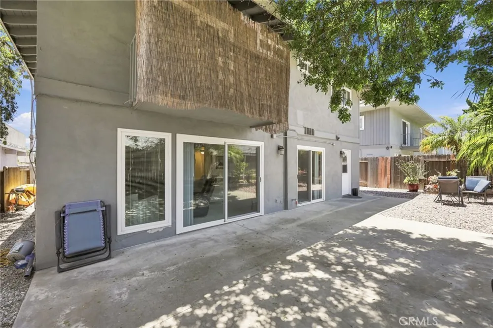 2558 Seahorse Avenue Ventura, CA 93001