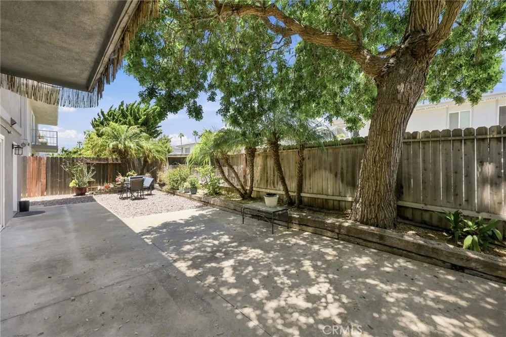 2558 Seahorse Avenue Ventura, CA 93001