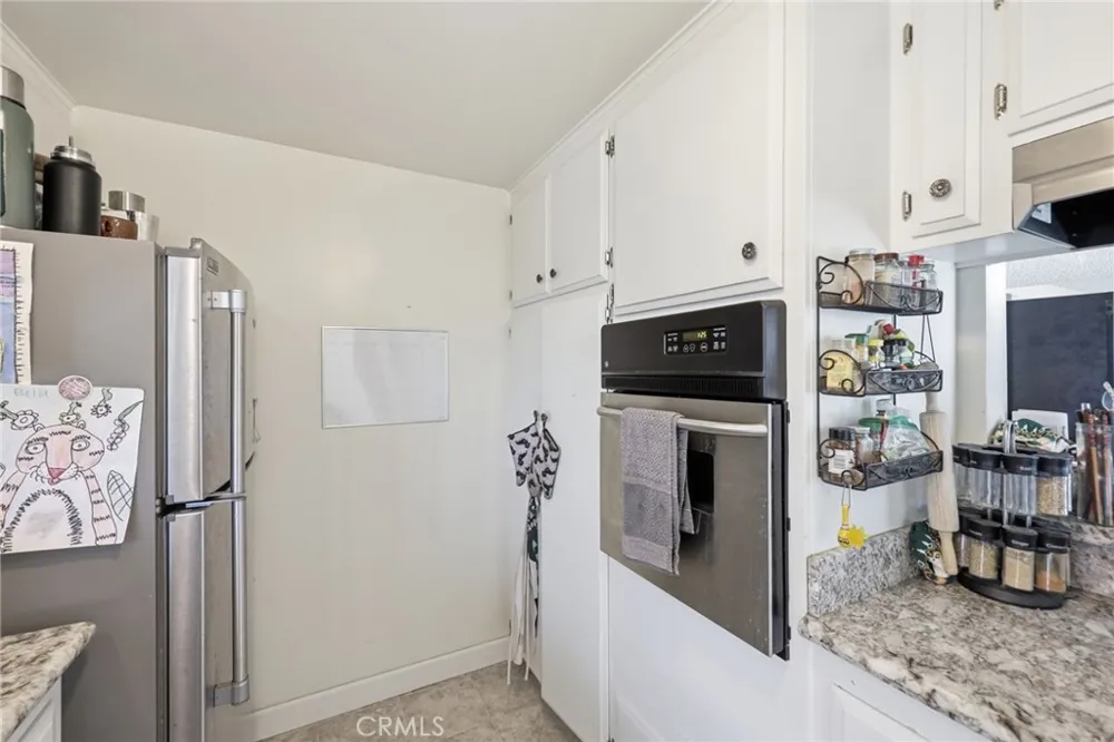 2558 Seahorse Avenue Ventura, CA 93001