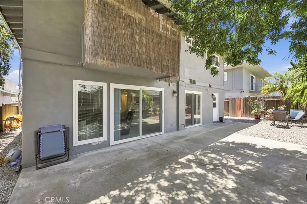 2558 Seahorse Avenue Ventura, CA 93001