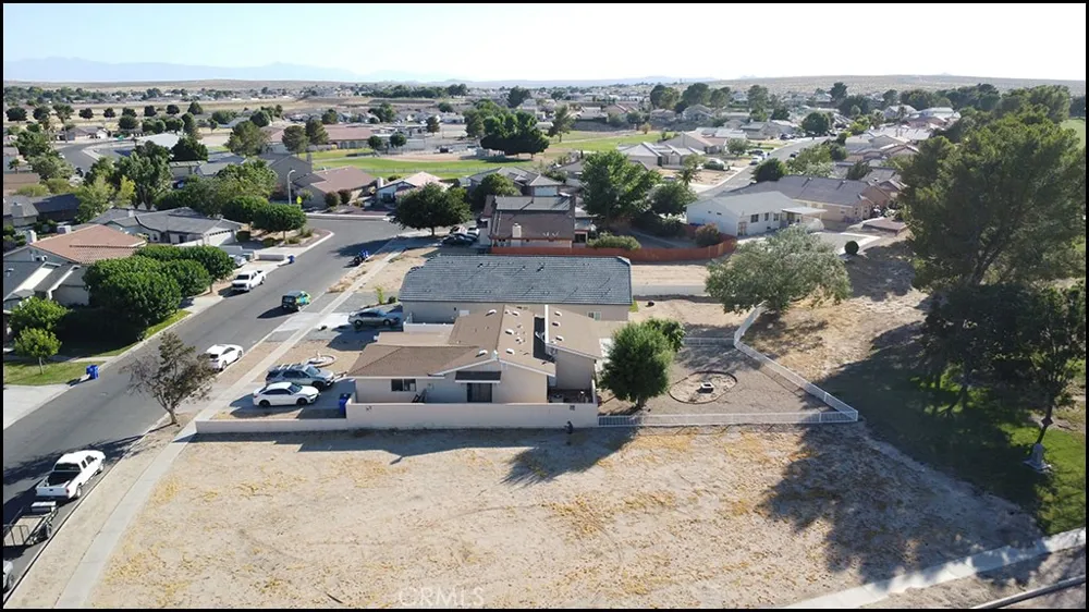 27400 Cloverleaf Lane Helendale, CA 92342