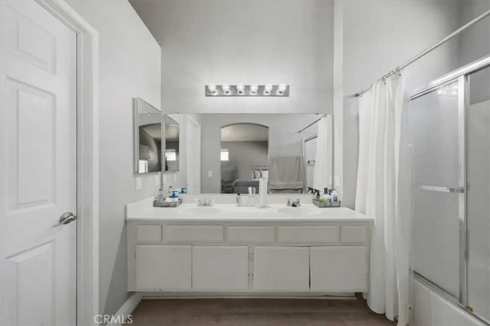 15636 Amber Pointe Victorville, CA 92394