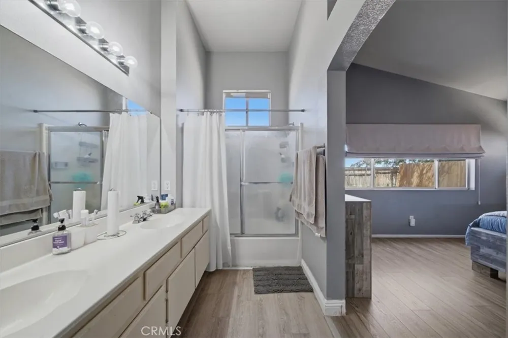 15636 Amber Pointe Victorville, CA 92394