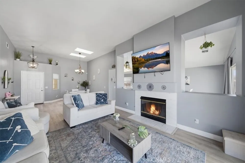 15636 Amber Pointe Victorville, CA 92394