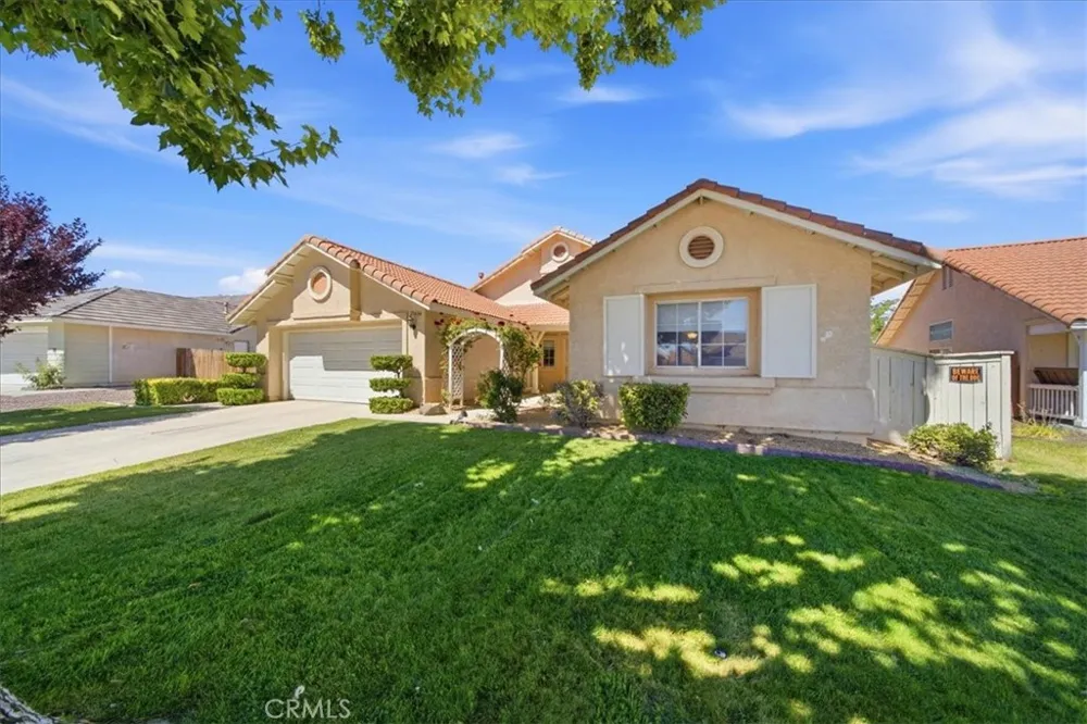 15636 Amber Pointe Victorville, CA 92394