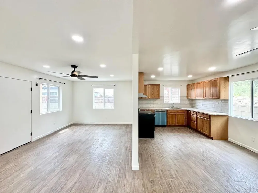 8778 Dallas St Street La Mesa, CA 91942