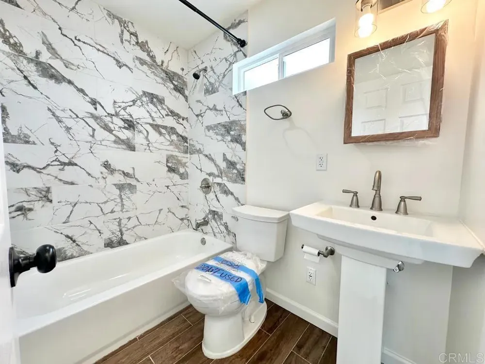 8778 Dallas St Street La Mesa, CA 91942