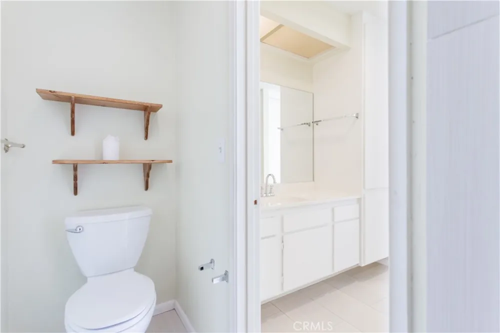 23728 President Harbor City, CA 90710