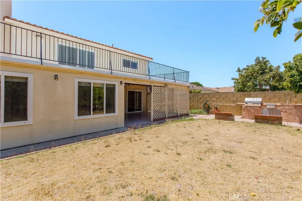 23728 President Harbor City, CA 90710