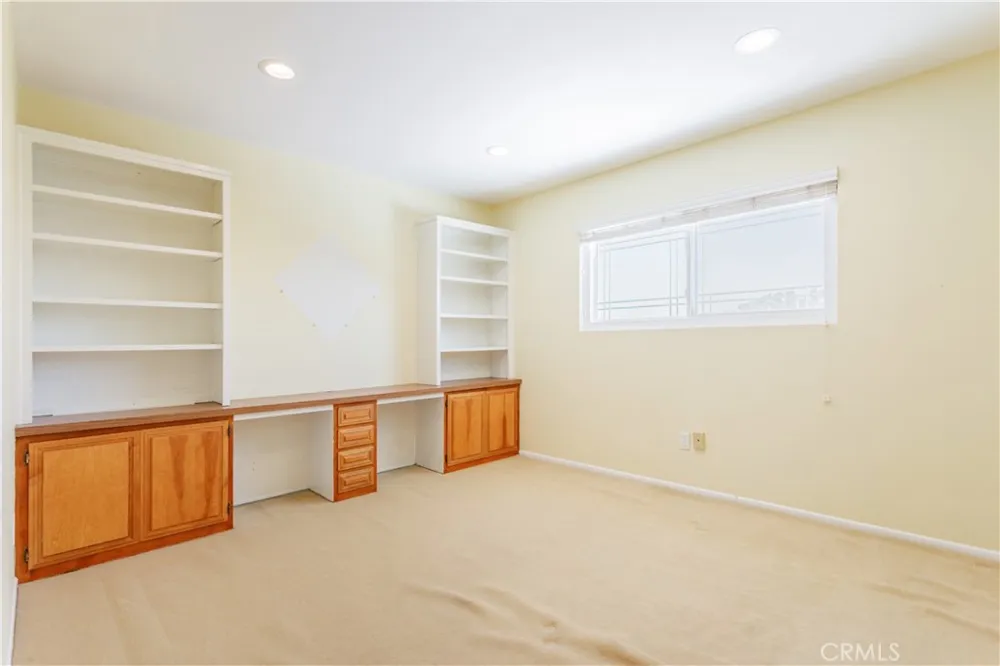 23728 President Harbor City, CA 90710