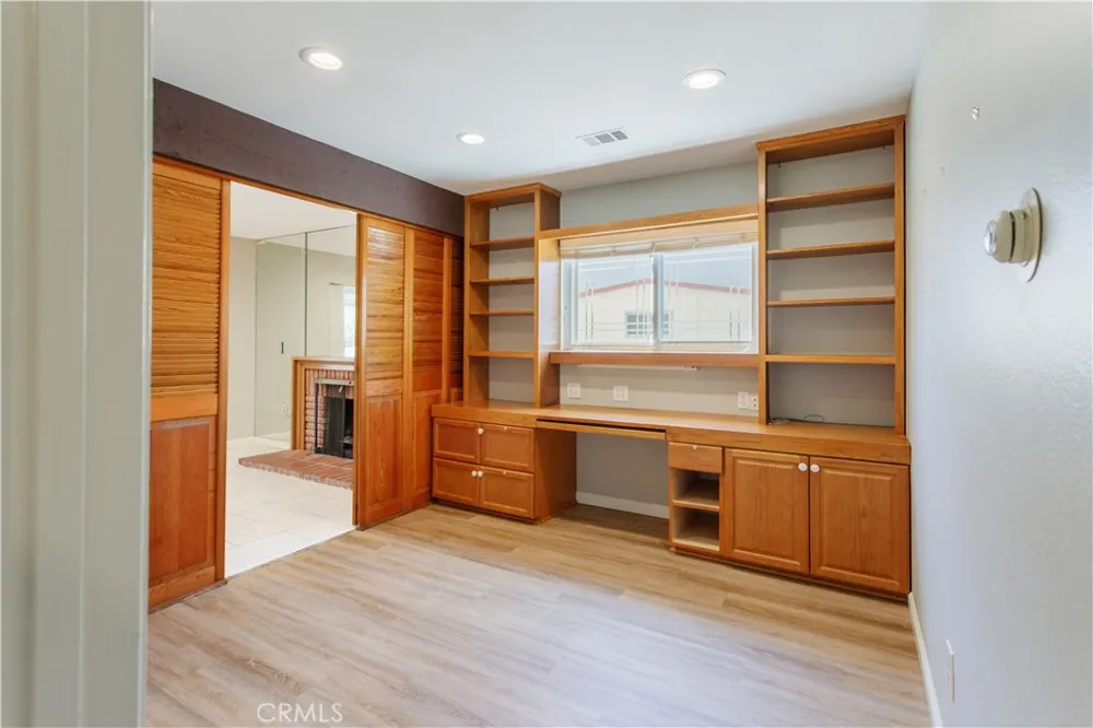 23728 President Harbor City, CA 90710