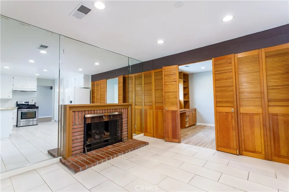 23728 President Harbor City, CA 90710