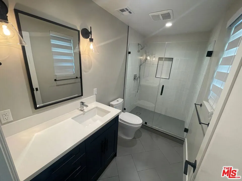 5015 Redwillow Lane La Canada Flintridge, CA 91011
