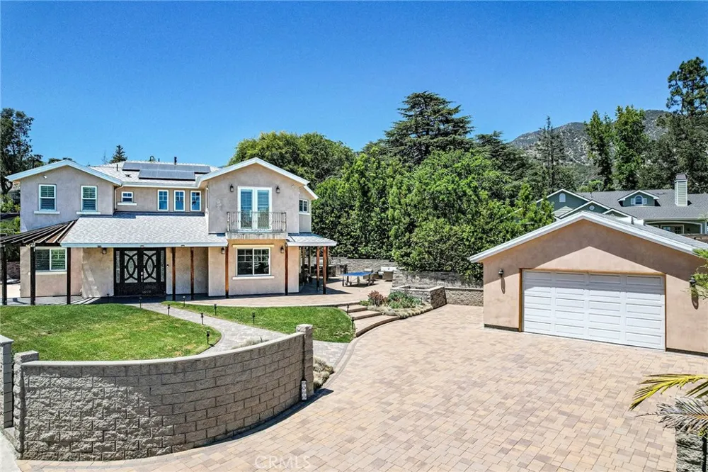 1217 Olive La Canada Flintridge, CA 91011