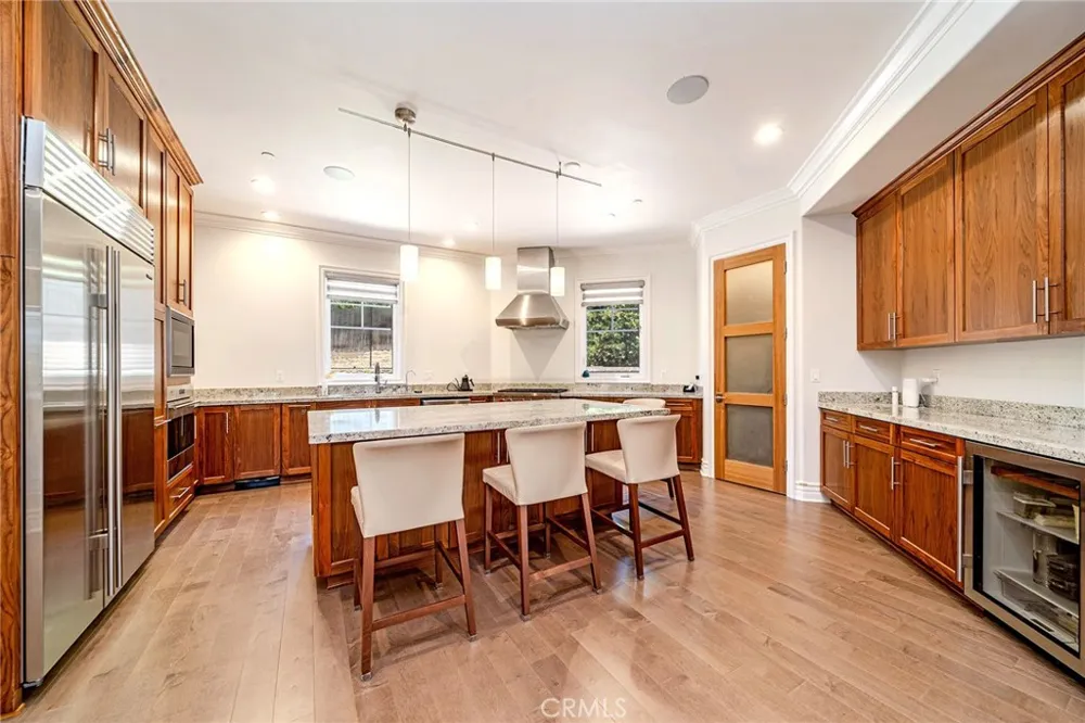 1217 Olive La Canada Flintridge, CA 91011