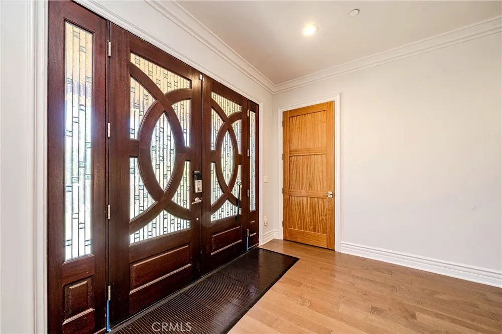 1217 Olive La Canada Flintridge, CA 91011