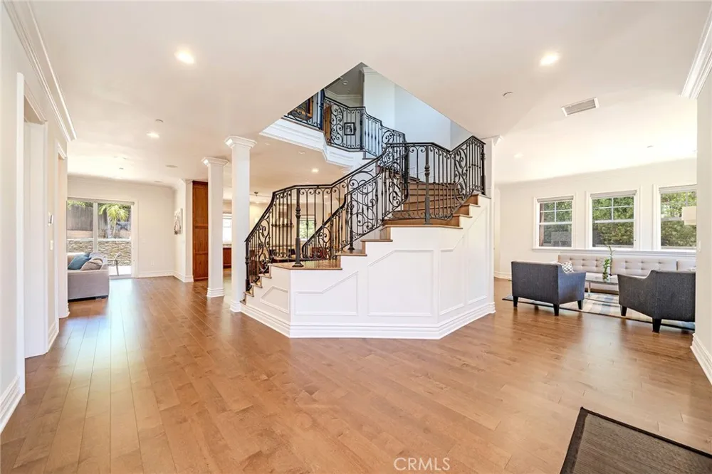 1217 Olive La Canada Flintridge, CA 91011