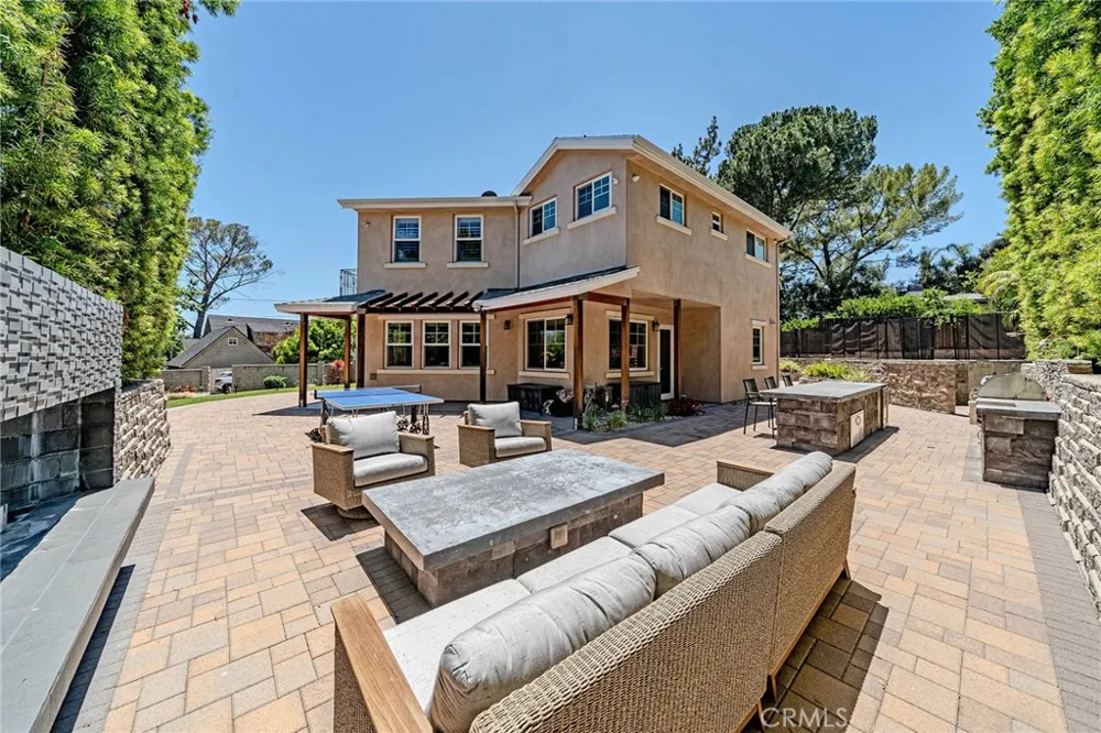 1217 Olive La Canada Flintridge, CA 91011
