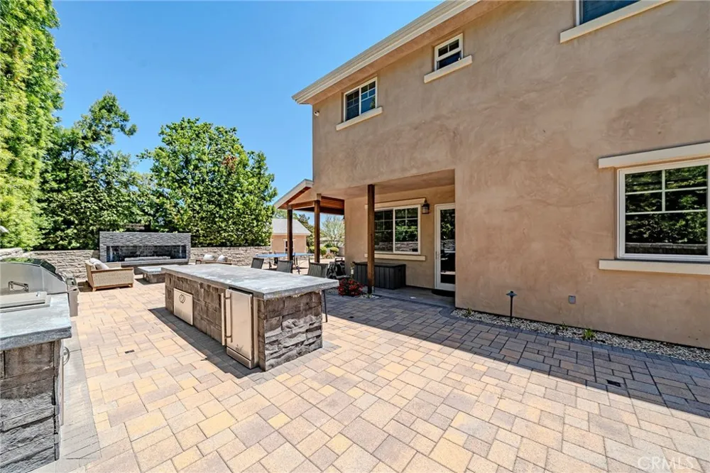 1217 Olive La Canada Flintridge, CA 91011