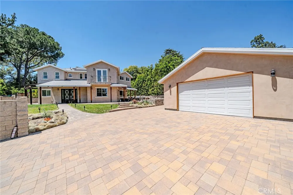 1217 Olive La Canada Flintridge, CA 91011