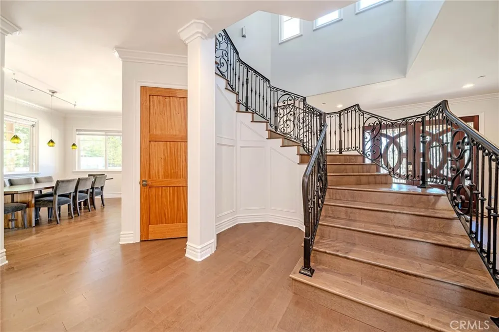 1217 Olive La Canada Flintridge, CA 91011