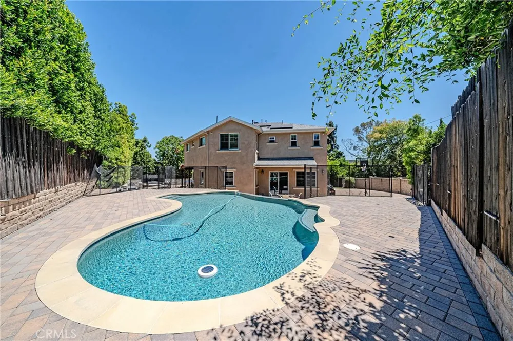 1217 Olive La Canada Flintridge, CA 91011