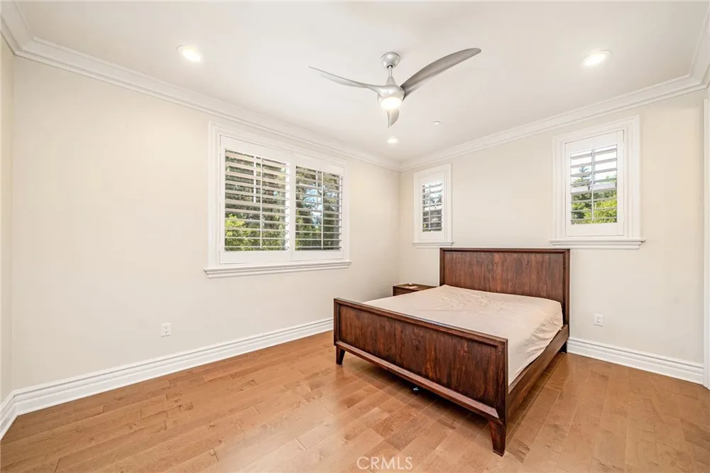 1217 Olive La Canada Flintridge, CA 91011