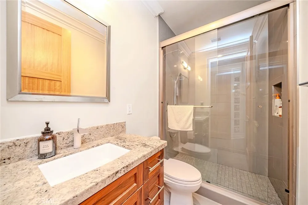 1217 Olive La Canada Flintridge, CA 91011