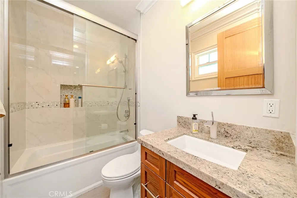 1217 Olive La Canada Flintridge, CA 91011