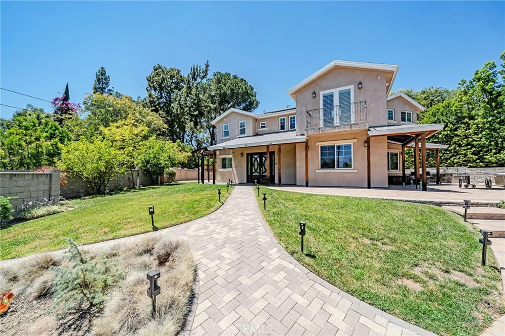 1217 Olive La Canada Flintridge, CA 91011
