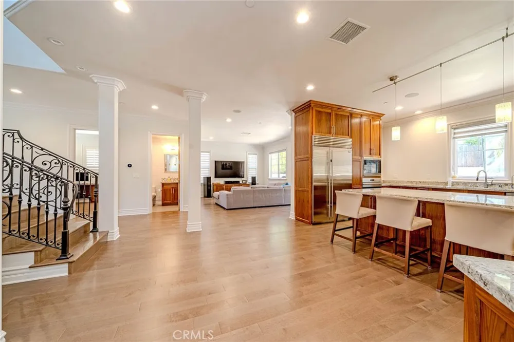 1217 Olive La Canada Flintridge, CA 91011