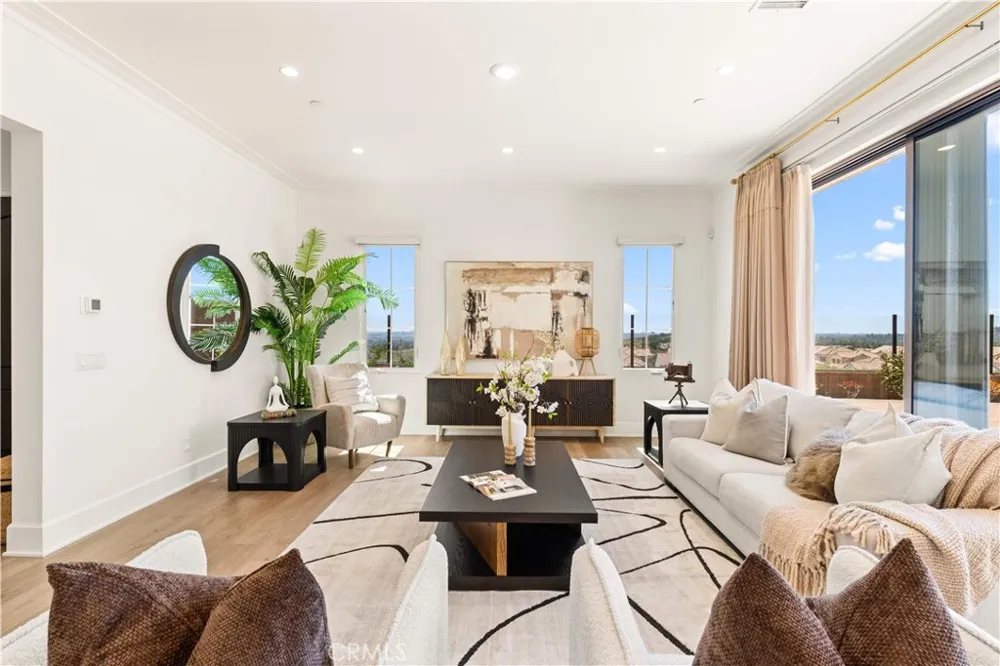 131 Summerland Irvine, CA 92602