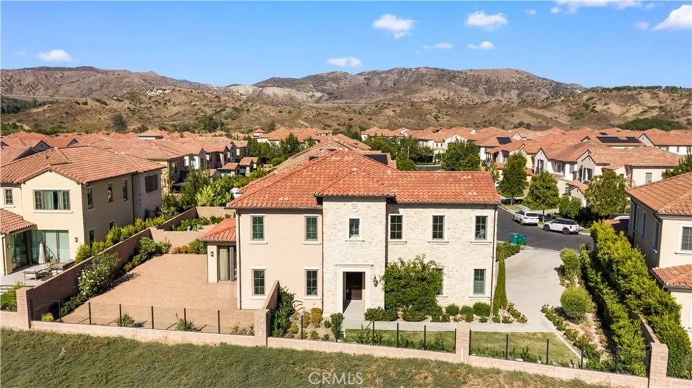 131 Summerland Irvine, CA 92602