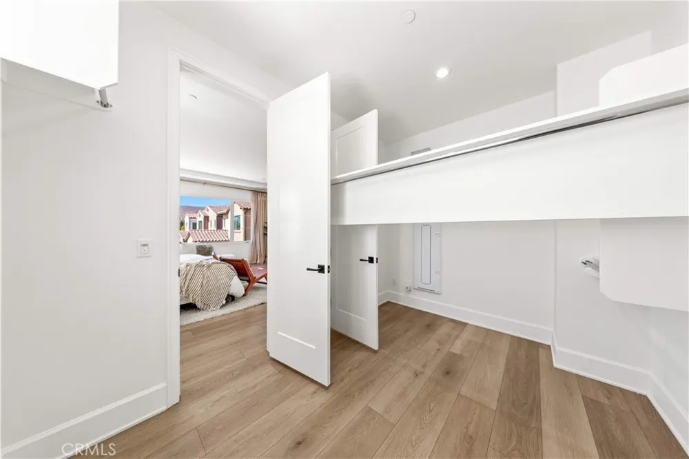 131 Summerland Irvine, CA 92602