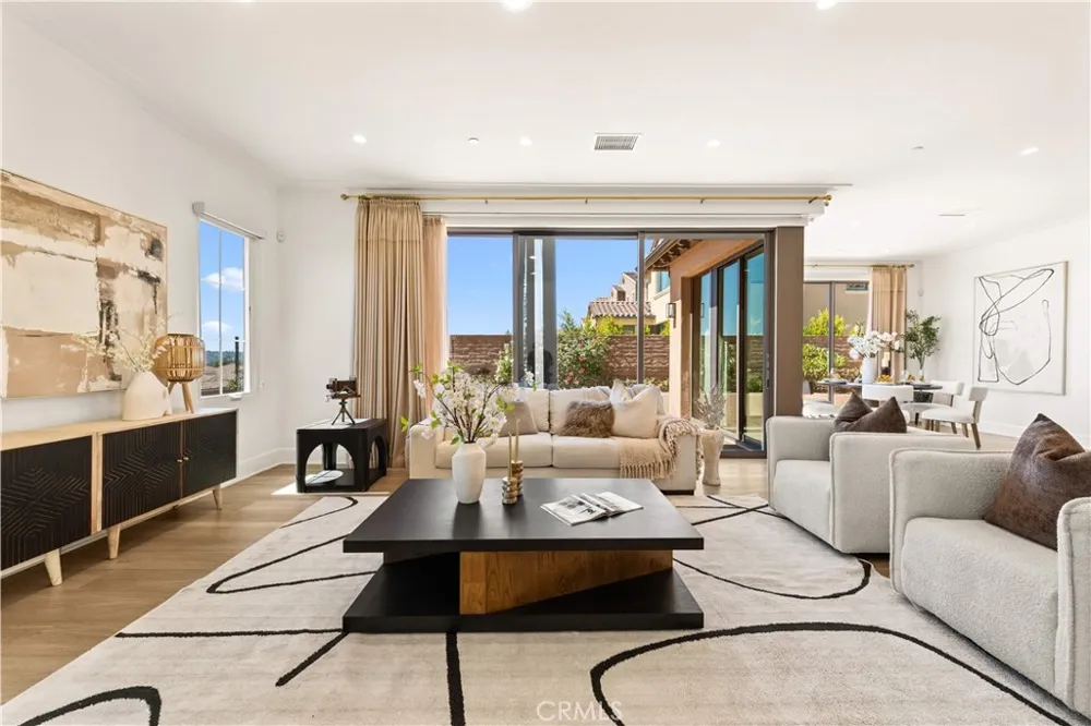 131 Summerland Irvine, CA 92602