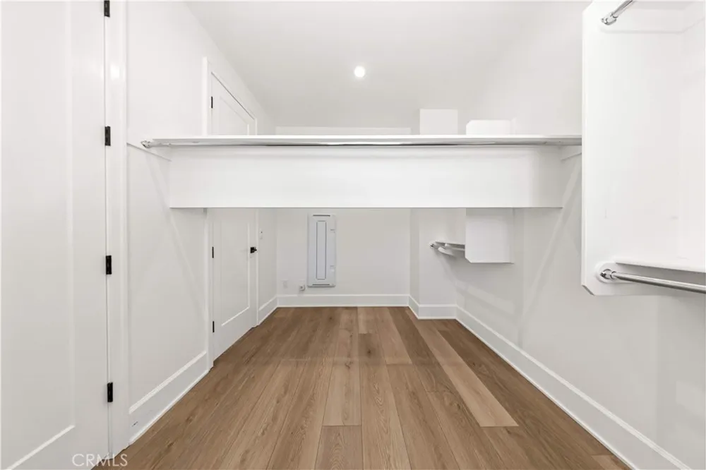 131 Summerland Irvine, CA 92602
