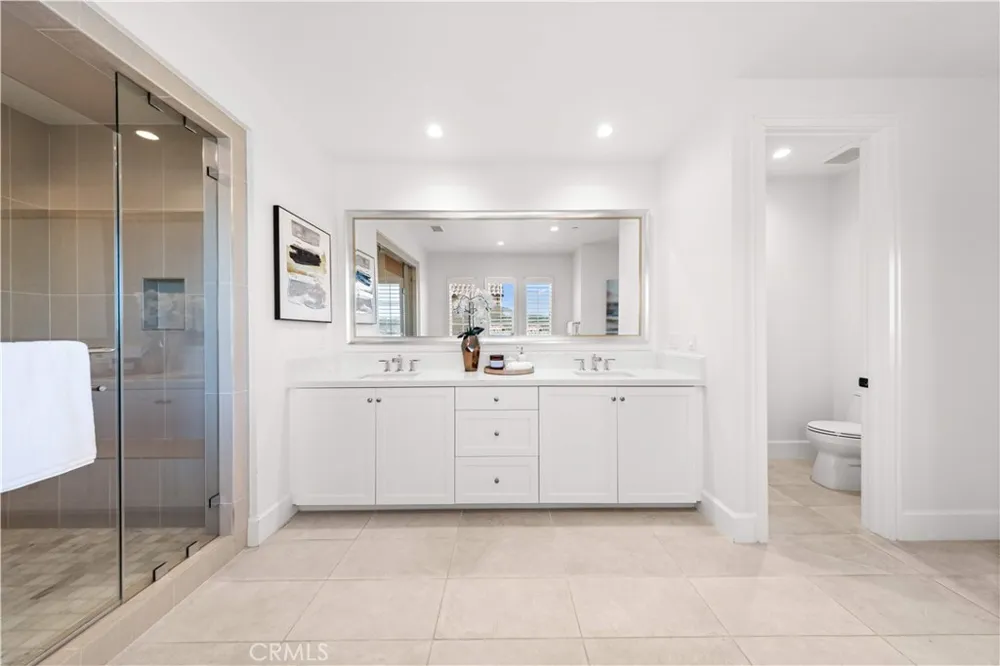 131 Summerland Irvine, CA 92602