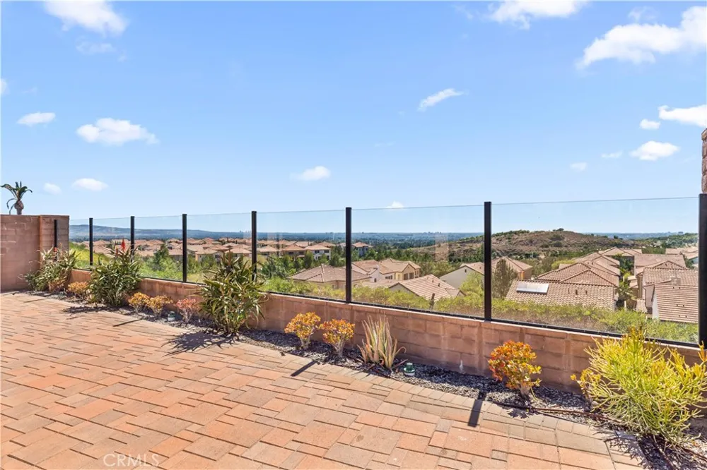 131 Summerland Irvine, CA 92602