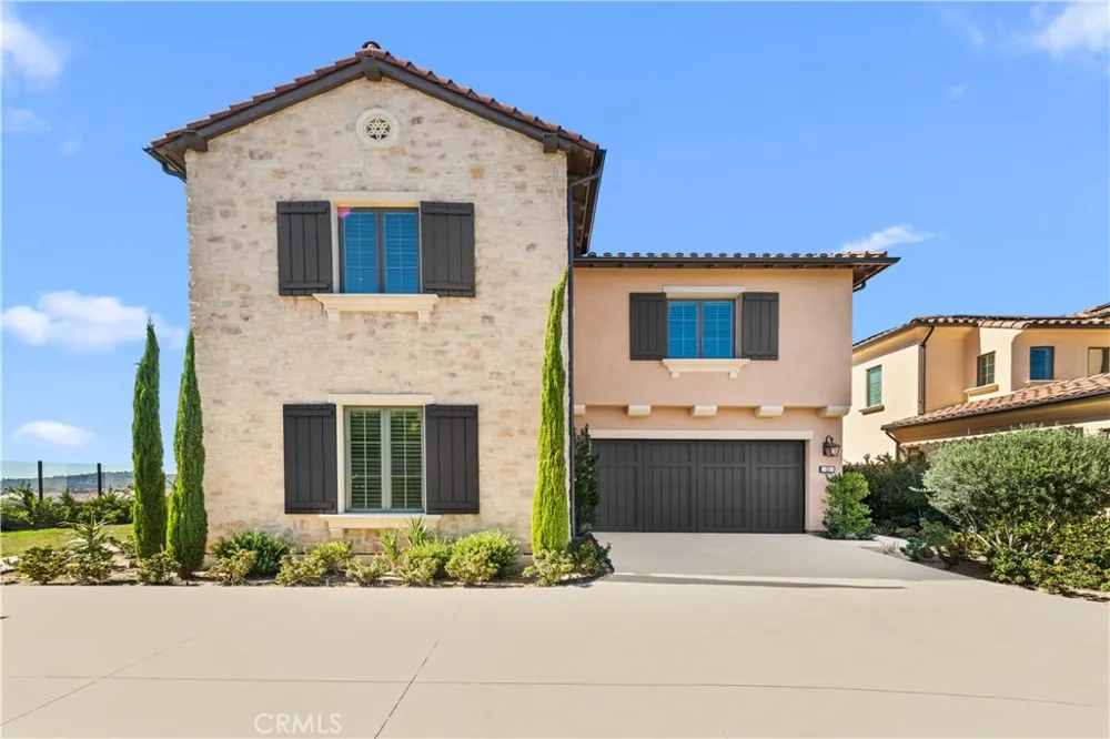 131 Summerland Irvine, CA 92602