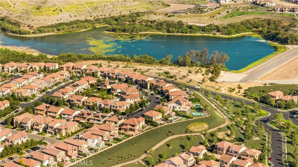 131 Summerland Irvine, CA 92602