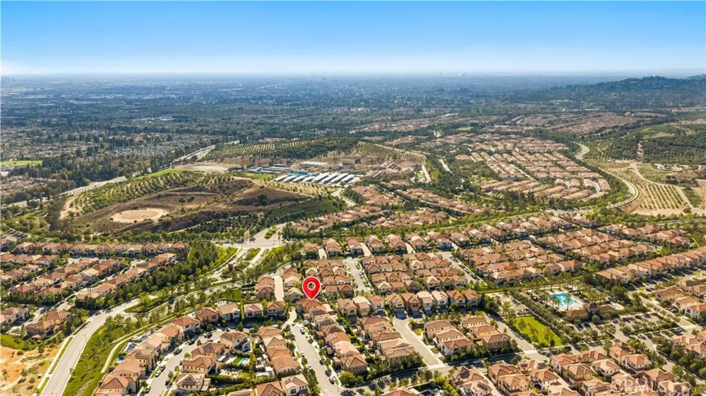 131 Summerland Irvine, CA 92602