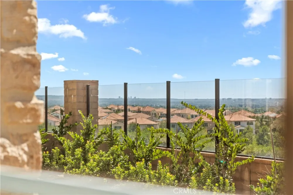 131 Summerland Irvine, CA 92602